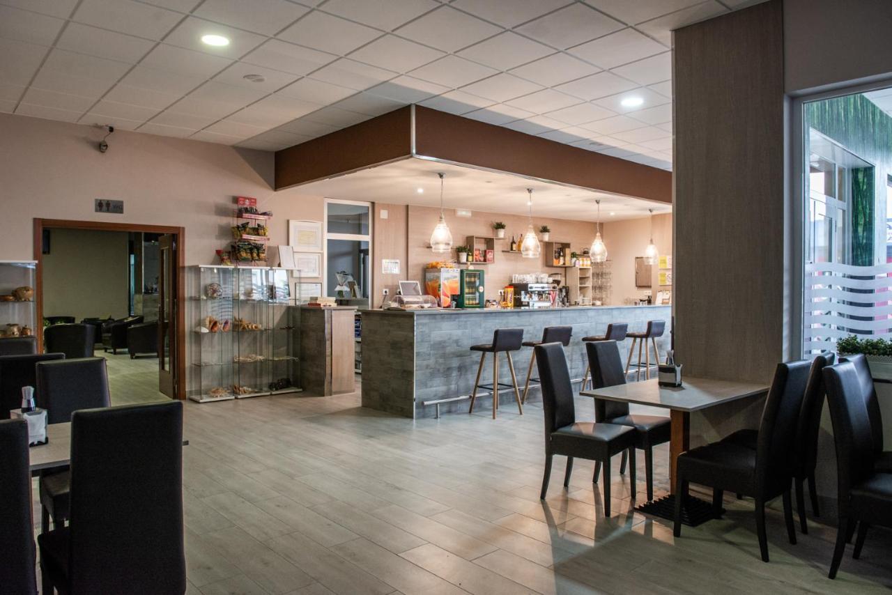 Hotel Ancora Urban Center Finisterre Luaran gambar